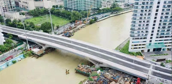菲律宾总统：中方援建跨河公路桥将进一步巩固两国友好关系(图1)